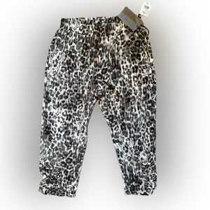 NWT lightweight leopard animal print capri joggers by Royalty for Me , size M
